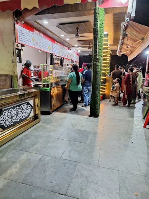 Thakur ji Chaat Point