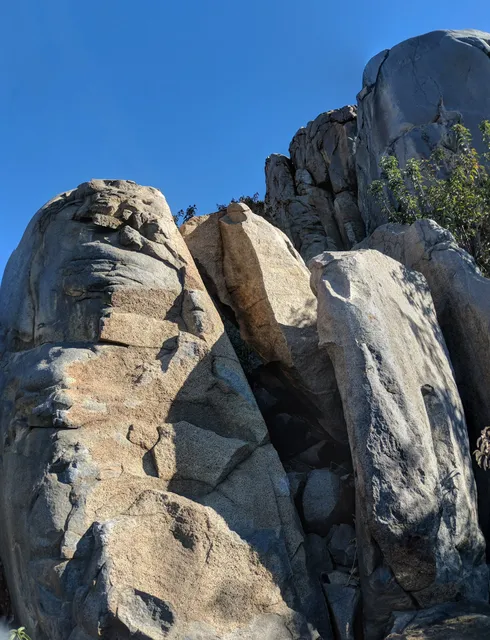 Climbers Loop South Trailhead