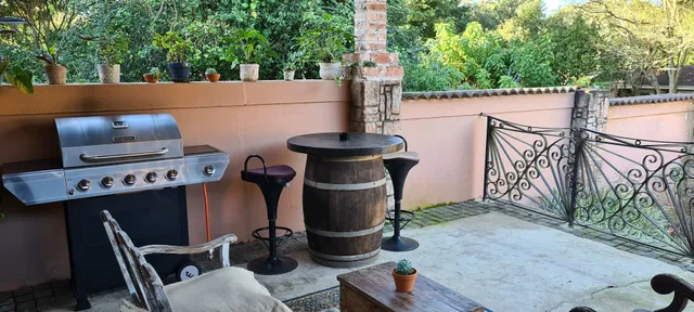 La Casa Nostra Rose Garden