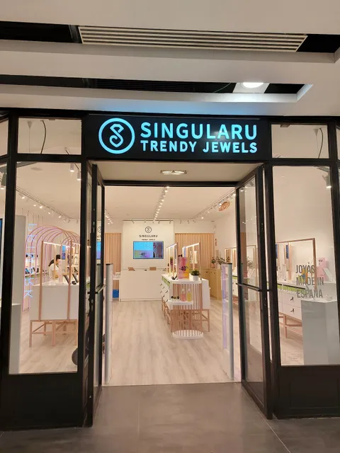 SINGULARU