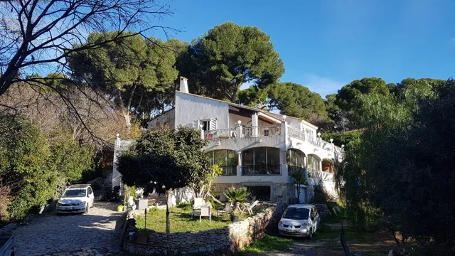 Location vacances Chambres d'hôtes Villa Pegase Sète - clim - plage à pied