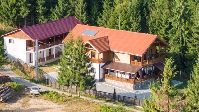 Pensiunea - Daiana Colibita