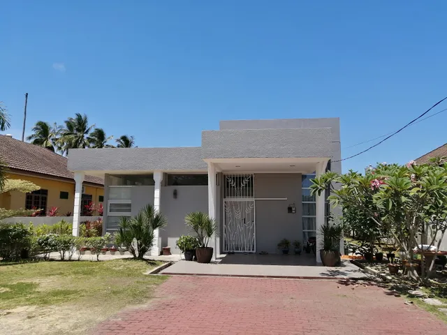 Oilclique By The Sea Guesthouse