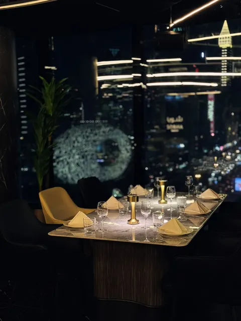 Royal Palette Dubai - Bar | Restaurant | Lounge