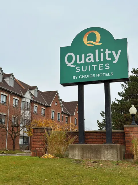 Quality Suites Whitby