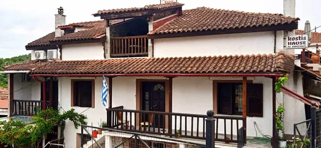 KOSTIS HAUSE . kastraki