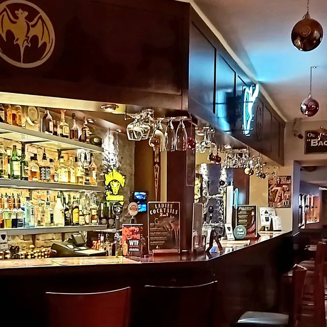 Route 33 Bar & Grill