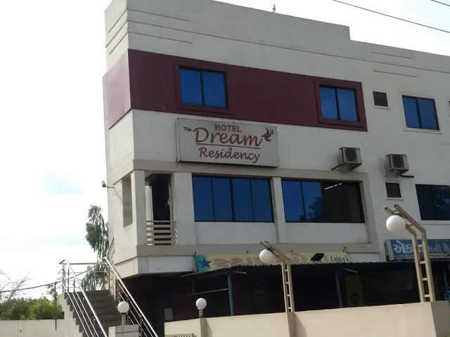HOTEL DREAM RESIDENCY