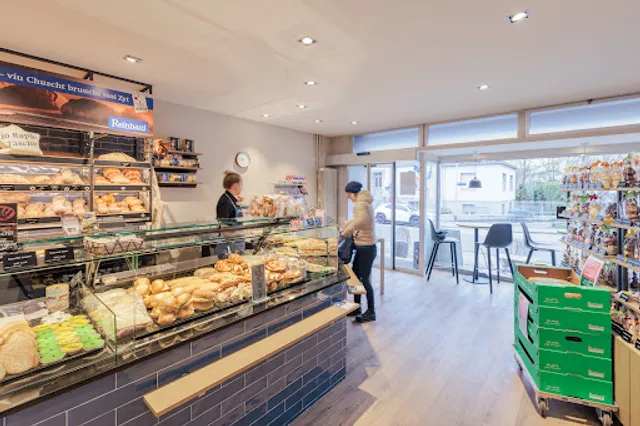 Reinhard AG Bäckerei Kaffee, Brunnadern