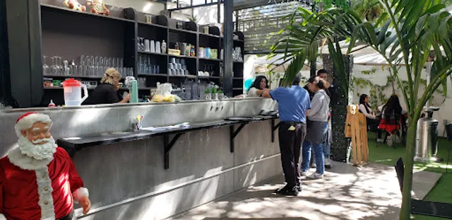 Zeiba Garden Resto Bar