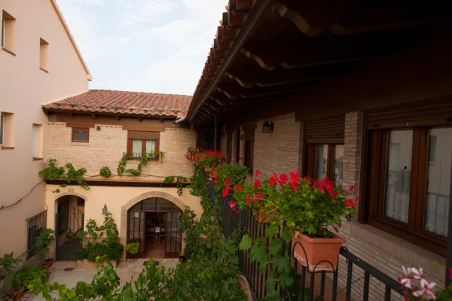 Casa y Apartamentos turísticos Sanahuja