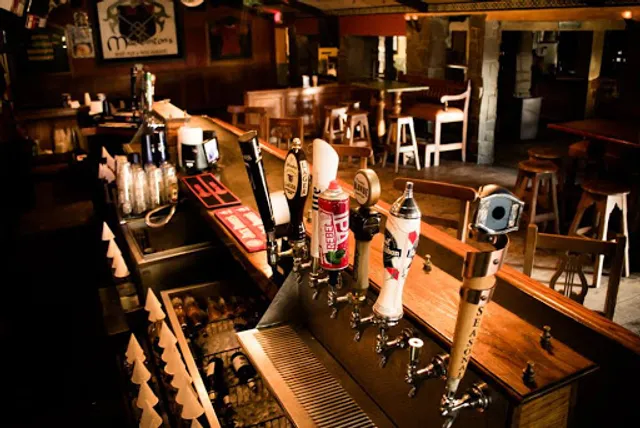 MacDinton's Irish Pub