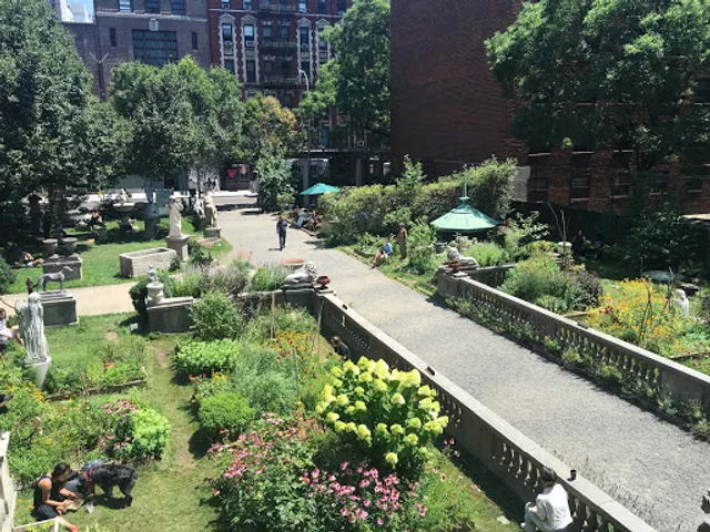 Elizabeth Street Garden