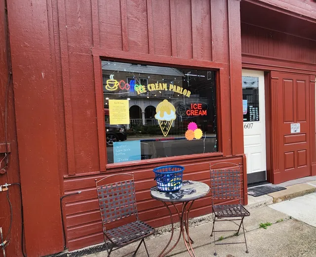The Parlor Ice Cream & Coffee Shop