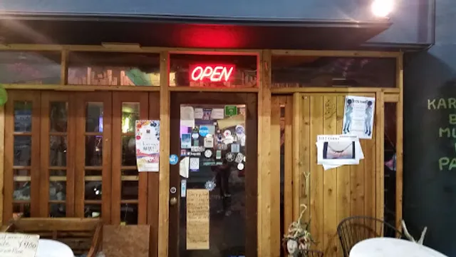 Cafe Rest'Cuzn Homeground