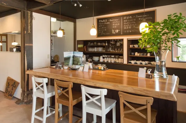 ぽっぽや茶葉(不定休)雲仙茶とスリランカカレーのお店