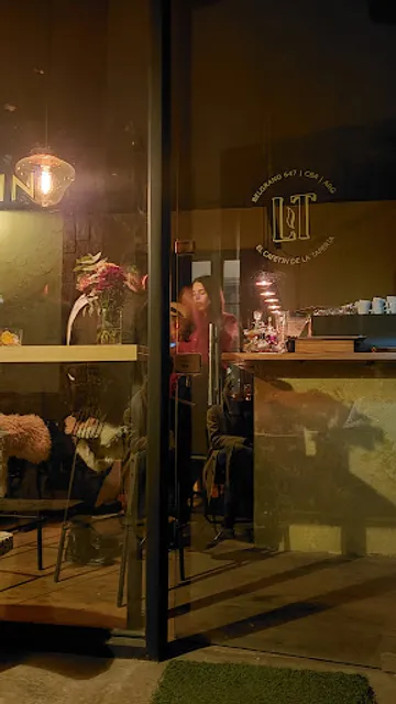 LA TAPERIA | tapas . vino . vermucito