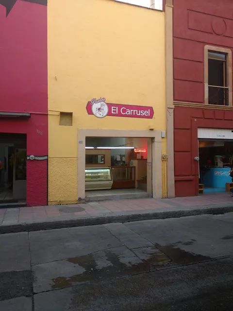 Pasteleria El Carrusel