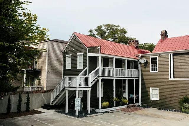 Charleston Compound