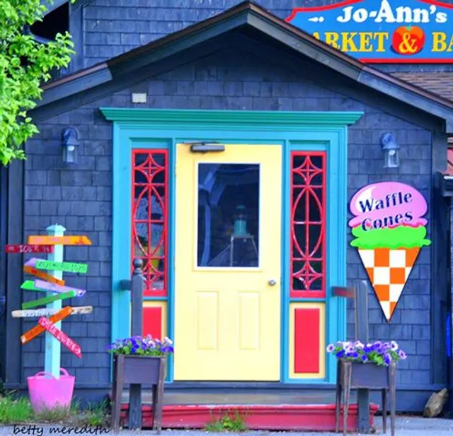 Jo-Ann's Deli Market and Bake Shop