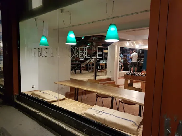 Le Buste et l'oreille - Bar à vin et Librairie