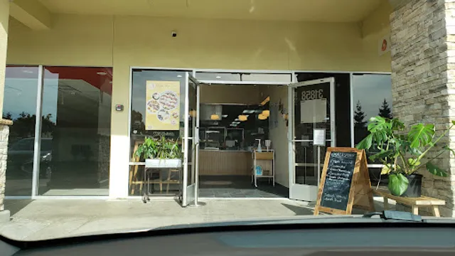 Doughweime Bakery & Café