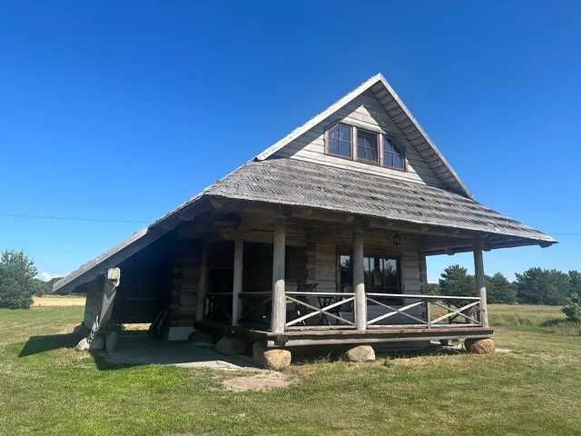 Lāču namiņš/ Bear house
