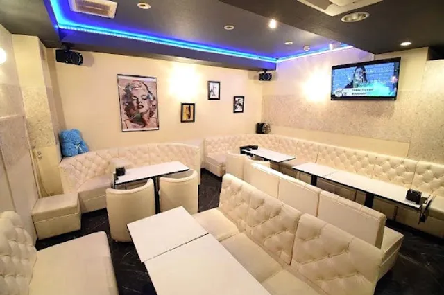 ガールズバー&ラウンジ Tinder Land 関内店