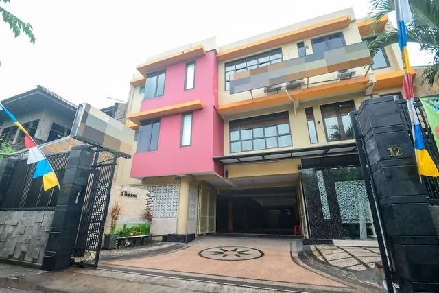 Airy Ahmad Yani Ketintang Baru Dua 12 Surabaya