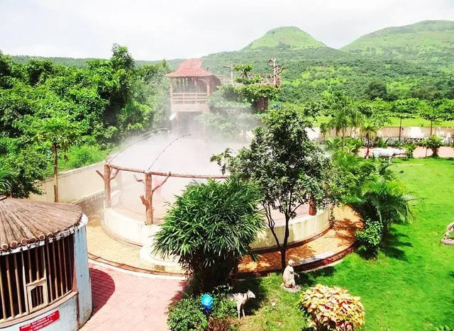 Flagship 84983 Shri Sai Krupa Shelke Guest House