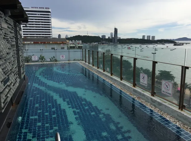 Deep Blue Z10 Pattaya