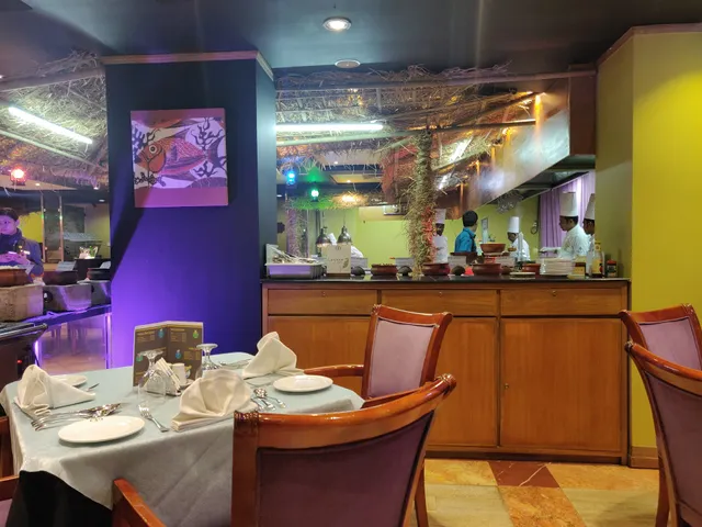 Laguna Restaurent, The Peninsula Chittagong