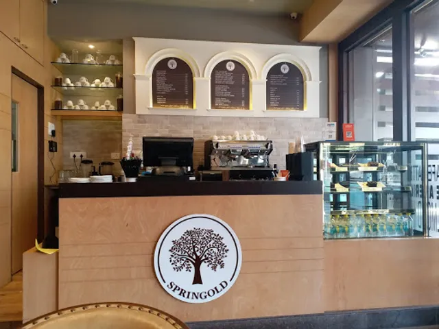 Springold The Luxury Cafe