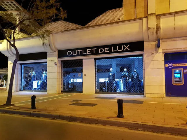 Outlet De Lux