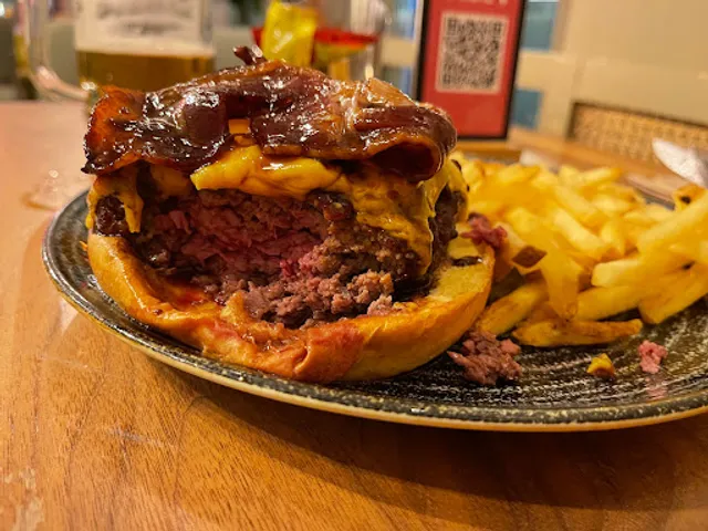 New York Burger, Miguel Ángel 16