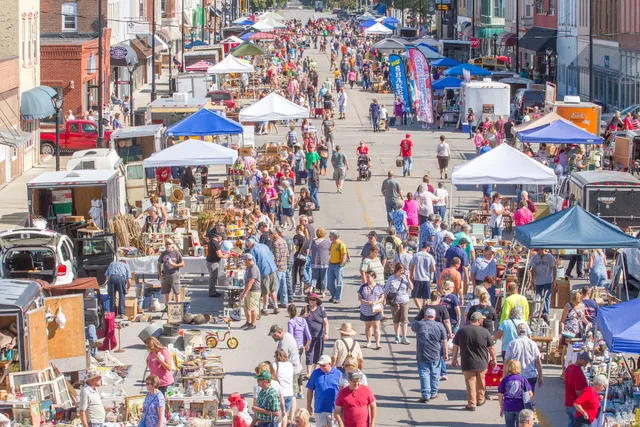 Litchfield Pickers Market