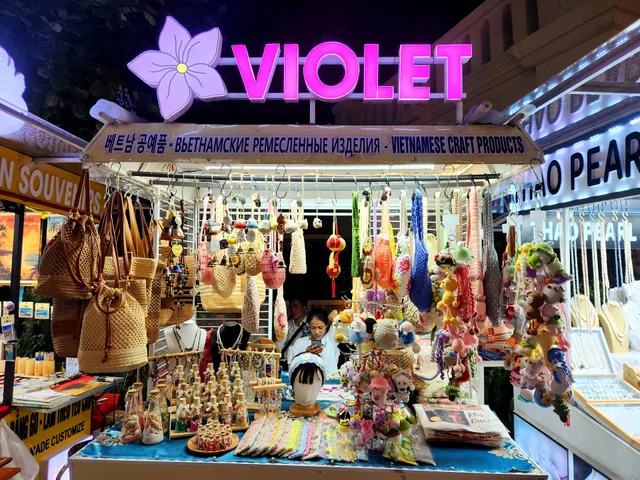 Vui-fest Bazaar Phú Quốc