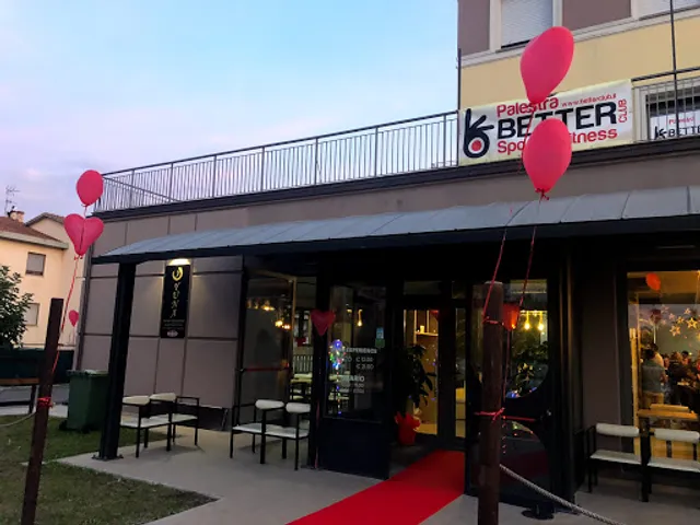 Yuna Fusion Restaurant - Sushi