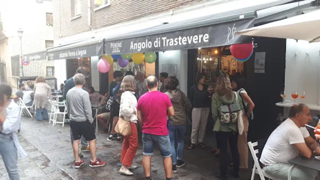 "Angolo di Trastevere" ristorante italiano pizzeria forno a legna