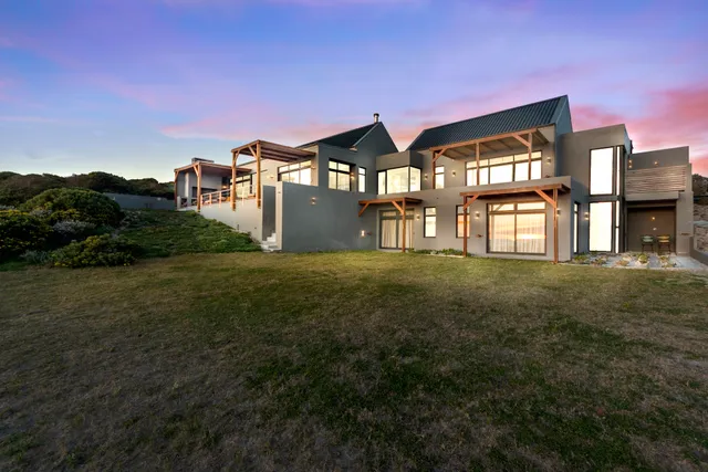 Moksha on Sea at Romansbaai