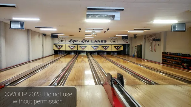 Lyn Lee Lanes