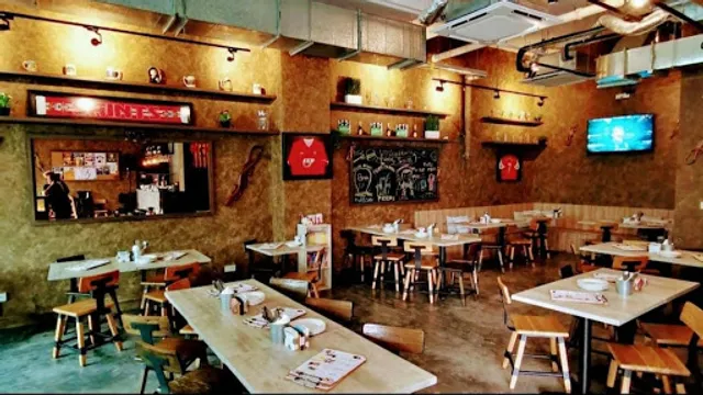 Lazy Lizard - NEWest