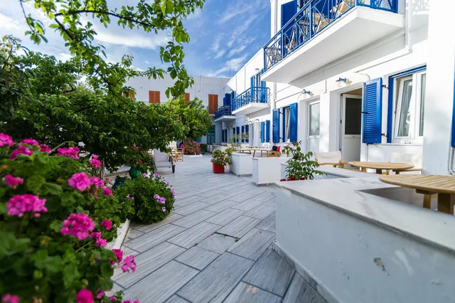 Captain Manolis Hotel