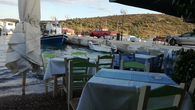 Fish Tavern "To Limani" Vivari ΨΑΡΟΤΑΒΕΡΝΑ "ΤΟ ΛΙΜΑΝΙ" - ψαροταβέρνα ψησταριά