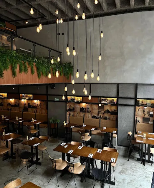 Wanderlust Bar & Restaurante