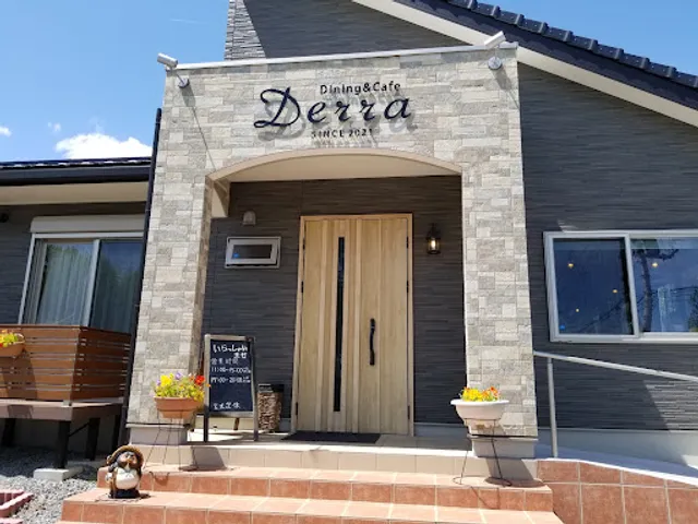 ダイニングカフェ Derra