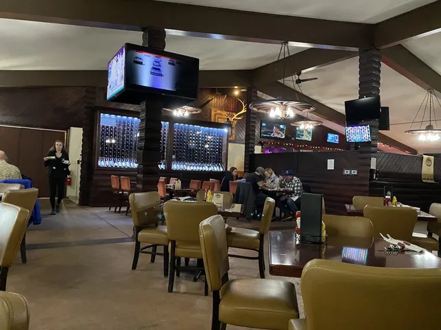 Pine House Kitchen & Bar