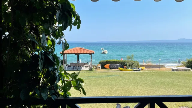 On the BEACH apartment