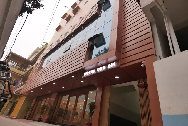 Hotel Dev Inn