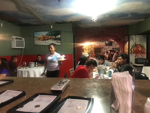 Perla Escondida Restaurant